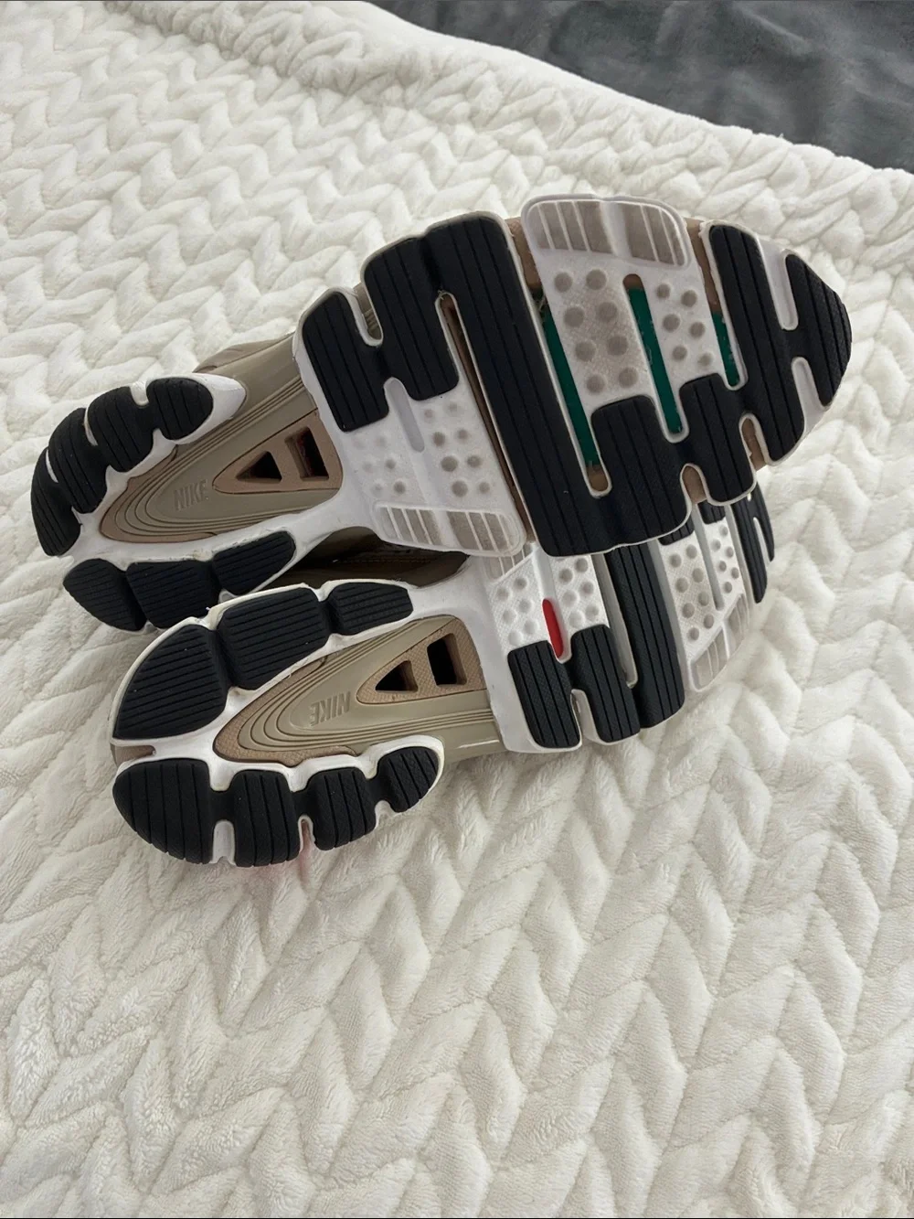 Nike Tan and Teal Camo Slip-On Shoe